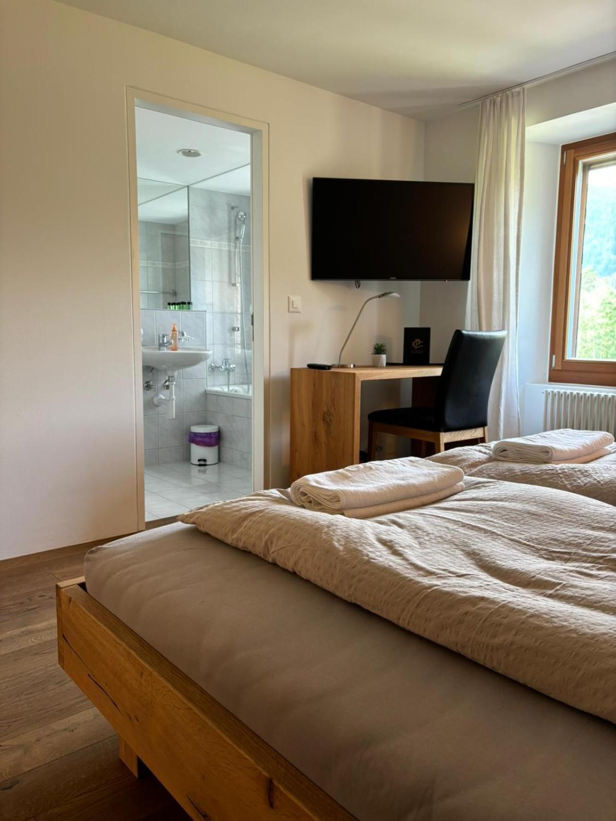 Landgasthof Zum Glenner Ilanz/Glion Экстерьер фото