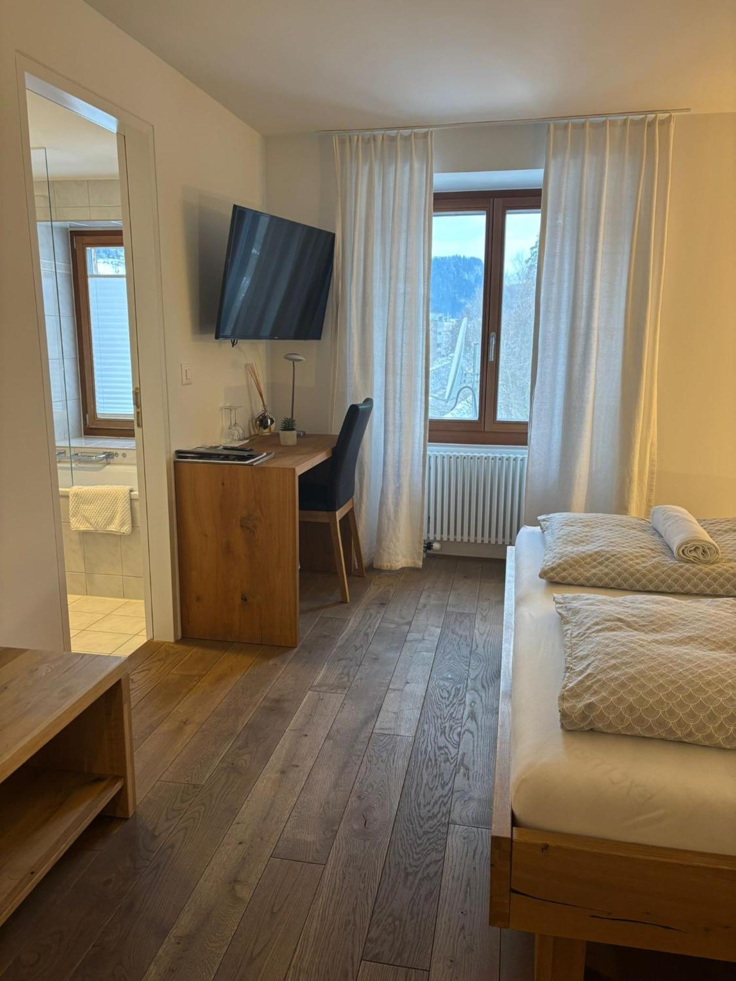 Landgasthof Zum Glenner Ilanz/Glion Экстерьер фото